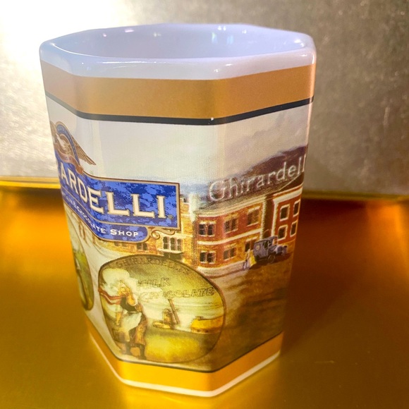 GHIRARDELLI SODA FOUNTAIN CHOCOLATE SHOP OCTAGONAL MUG CUP - Picture 5 of 7